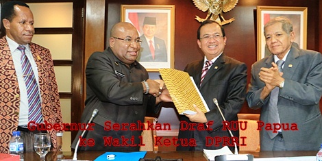 Gubernur Papua Serahkan Draf UU Otsus Plus di DPRRI 
